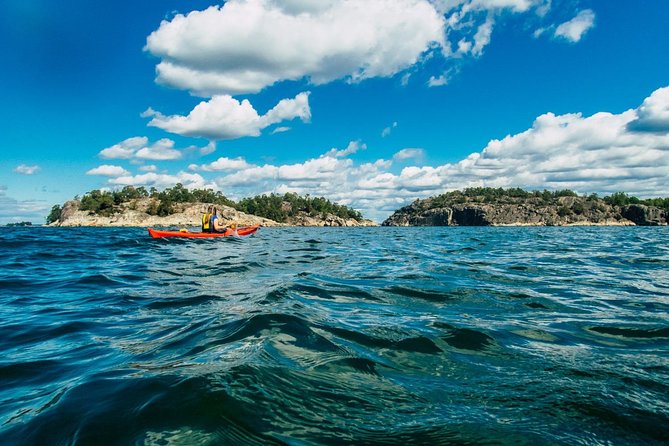 2-day kayaking adventure around Vaxholm in Stockholm Archipelago - self guided - Choosing a single or double sea kayak