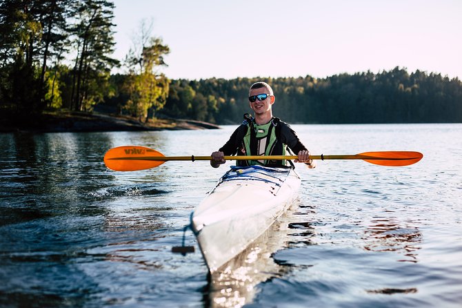 2-day kayaking adventure around Vaxholm in Stockholm Archipelago - self guided - Setting up camp beside the water
