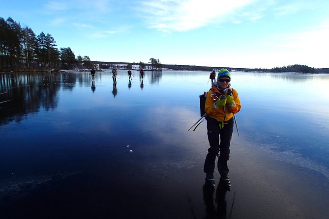 A Day on the Ice in Stockholm - Lunch around an open fire