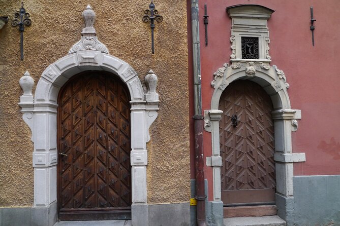 Bloody Stockholm 2h - ghosts, horror and Dark Folklore Tour - Stortorget: executions beneath the painted façades