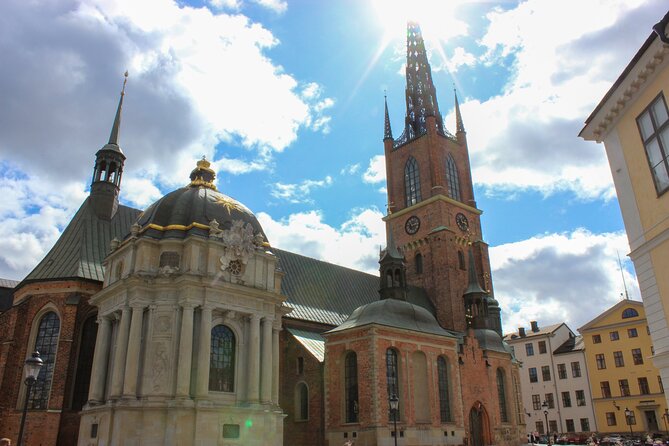 City Hall, Old Town & Vasa Museum - all-in-1 guided experience - Small groups and guides shape the experience