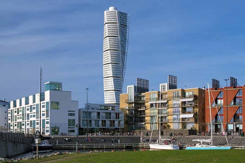 Copenhagen: Full-Day Trip to Malmö by Train - Coffee, pastry, canals, and the Old Cemetery