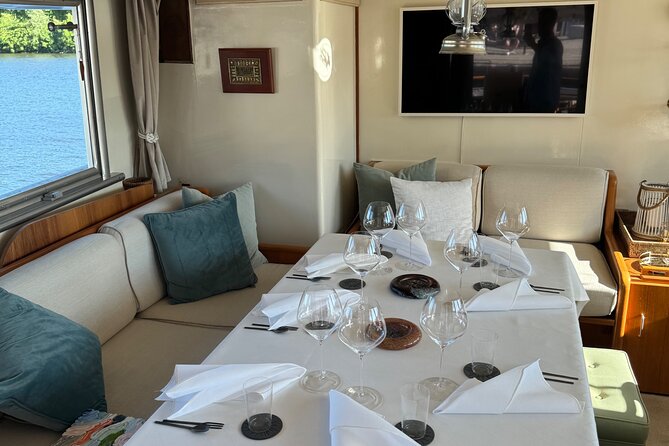 Exclusive Yacht Tour of Stockholm: sunset, dinner, lunch, cruise - Drinks, snacks, and the yacht’s comfort