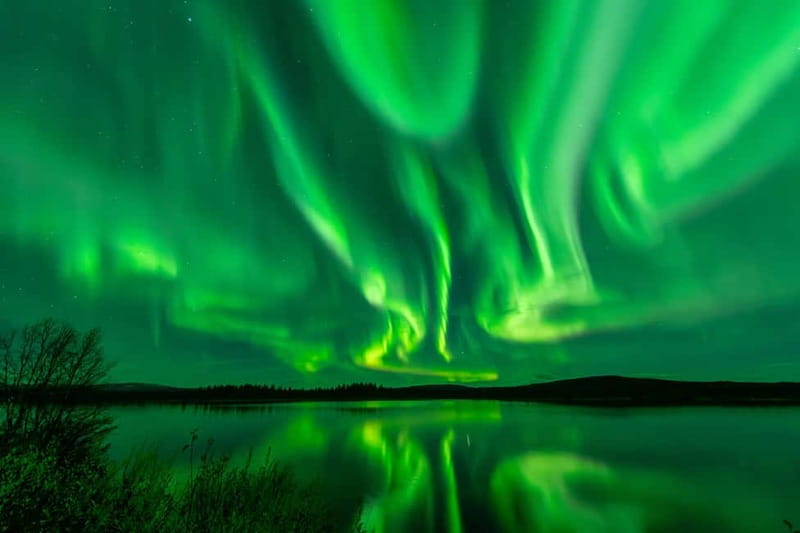 Experience the majestic Auroras Kiruna-Abisko & lodge dinner - What The Aurora Search Feels Like