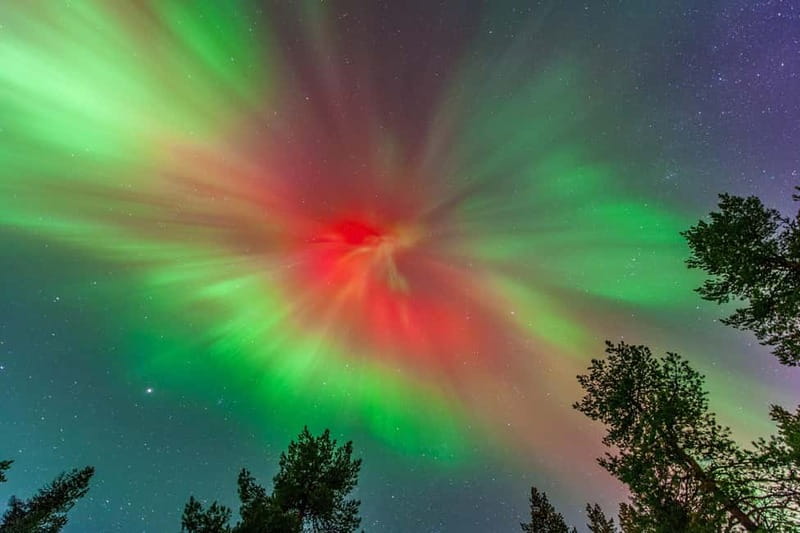 Experience the majestic Auroras Kiruna-Abisko & lodge dinner - Following the Kiruna to Abisko Route