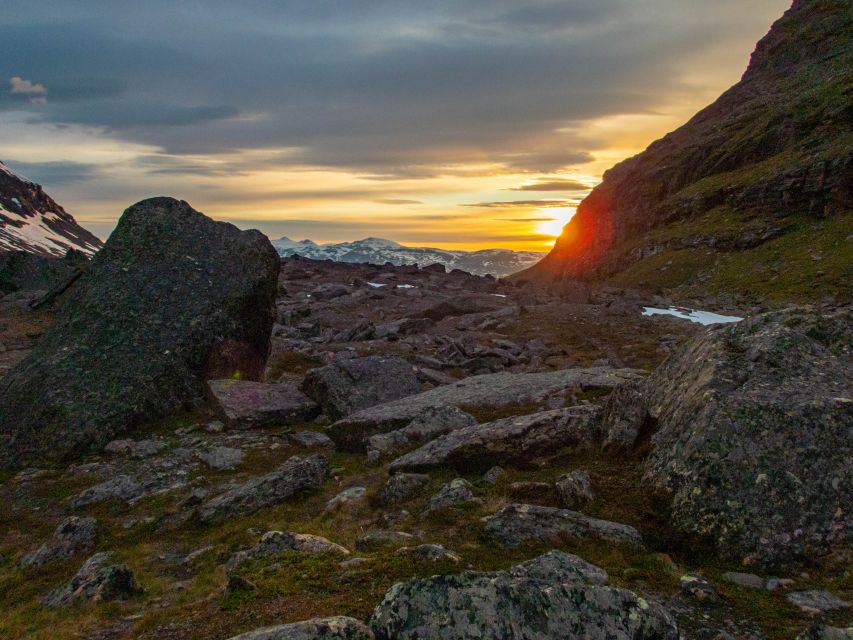 From Abisko: Kärkevagge Valley & Trollsjön Lake Guided Tour - Key points to know before you book