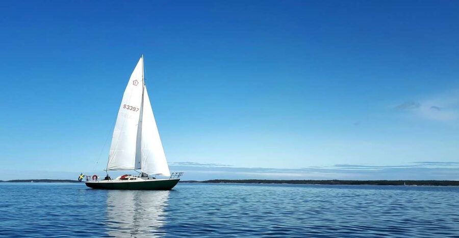 Full-Day Stockholm Archipelago Sailing Tour - Lunch in a sheltered cove