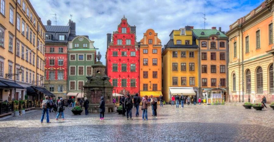 Gamla Stan: Essential Tour of Stockholm - Stockholm Cathedral and the religious heart of the Old Town