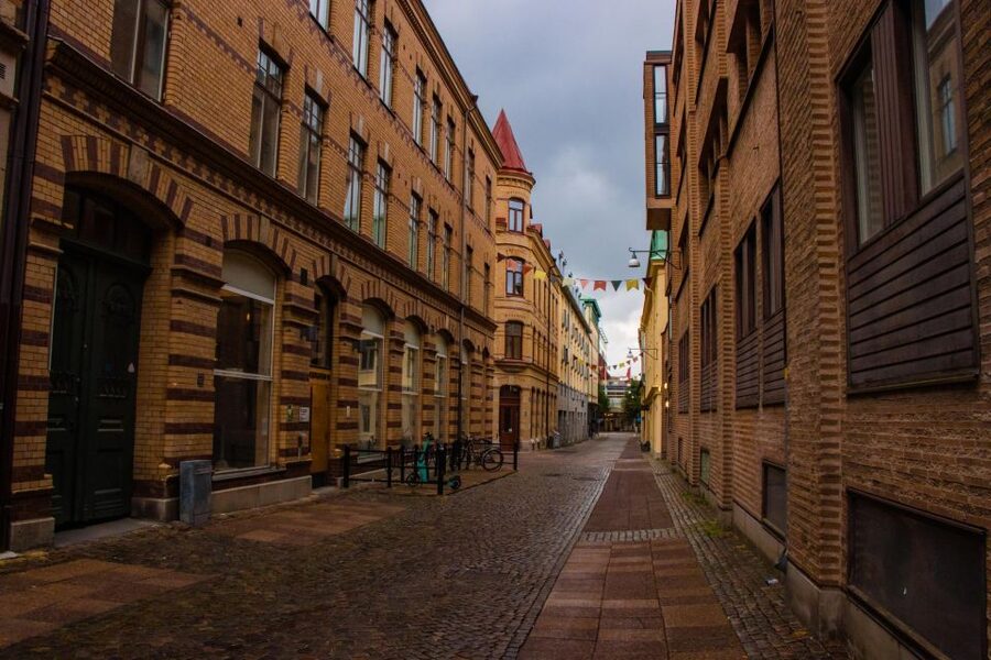 Gothenburg: Express Walk with a Local in 60 minutes - Is $93 a fair price for 60 minutes?