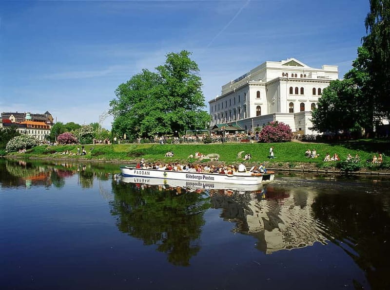 Gothenburg: Paddan Sightseeing Cruise on the River Säveån - How this compares with a standard city cruise