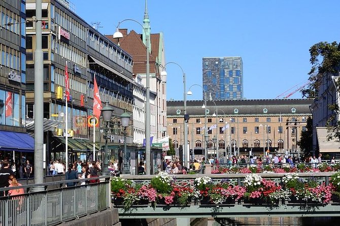 Gothenburg Private Walking Tour with a Local - A flexible start at Gustaf Adolf’s Square