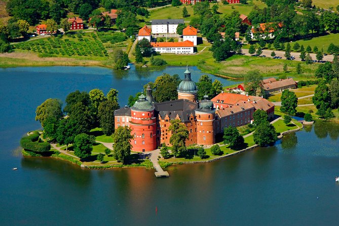 Grand Castle Tour Drottningholm and Gripsholm (private service) - Key points before you book