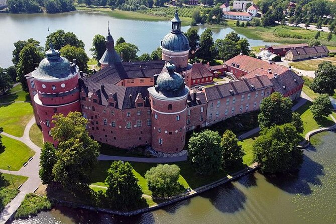 Grand Castle Tour Drottningholm and Gripsholm (private service) - Who should book this private castle tour?