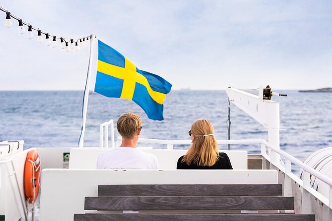 Guided boat tour to Vinga in Gothenburg - The lighthouse and Vinga’s maritime character