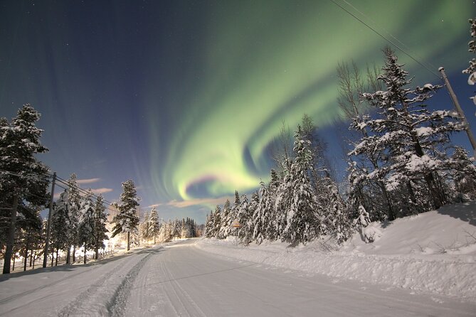 Guided Northern Lights Tour at Kiruna - What happens when the sky finally opens