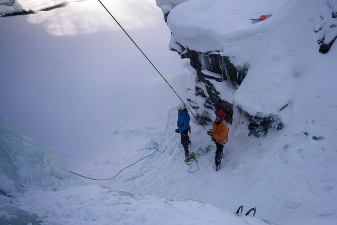 Ice Climbing Experience with Certified Guide - Group size, attention, and the solo question