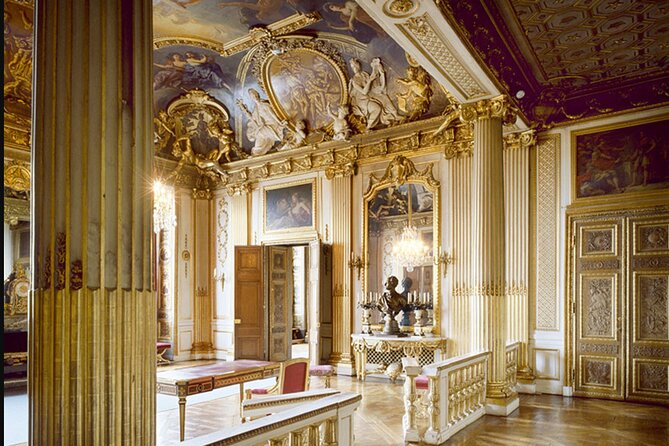 Inside The Crown: Stockholm Royal Palace Private Guided Tour - The palace museums in one compact visit