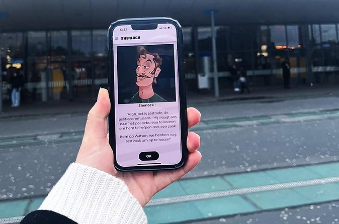 Karlskrona Self Guided Sherlock Holmes Murder Mystery Game - Phone setup and group play