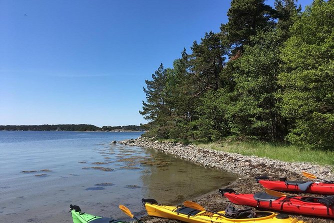 Kayak Tour in the Stockholm Archipelago with Lunch Meal - A small group with a relaxed pace
