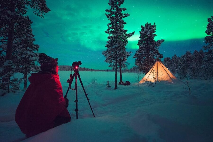 Kiruna: Northern Light Photo Tour with Equipment - Starting from Kiruna after dark