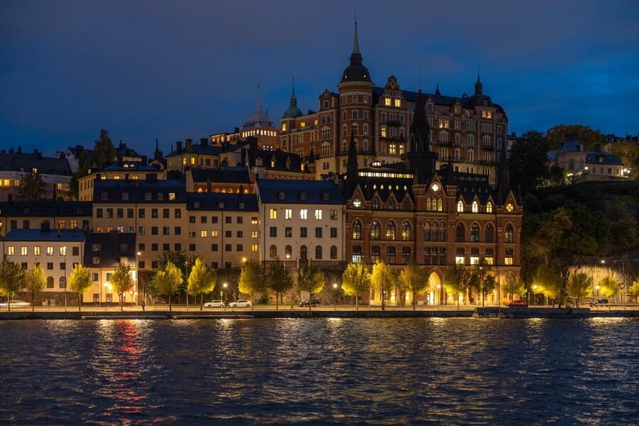 Magical ''Stockholm by Night'' Photo Walk - Should you book the Stockholm by Night Photo Walk?
