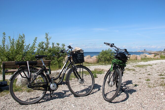 Malmo Bike Rental - Along the beach toward Limhamn