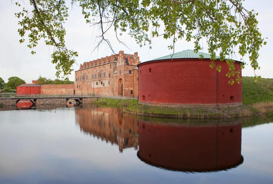Malmö: Sightseeing and Landmarks tour by bike - Key points at a glance