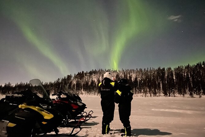 Northern Light snowmobile tour in Kiruna 7:30 pm - Why this Kiruna snowmobile tour works after dark