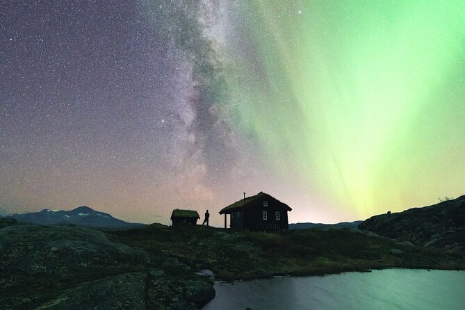 Northern Lights Photo Expedition Dinner Included from Abisko - Cold-weather comfort in the waiting hours