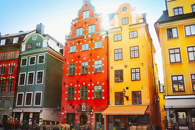 Old Town Tour of Stockholm - Reading the colorful buildings instead of just photographing them