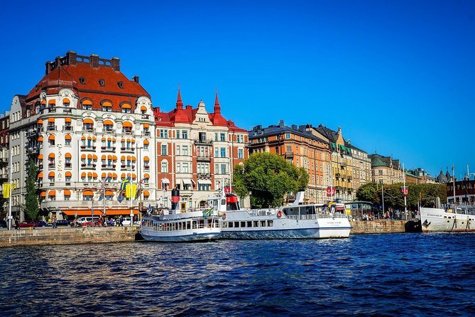 Private 4h VIP city tour by limousine car and guide in Stockholm - The Vasa Museum and a ship frozen in time