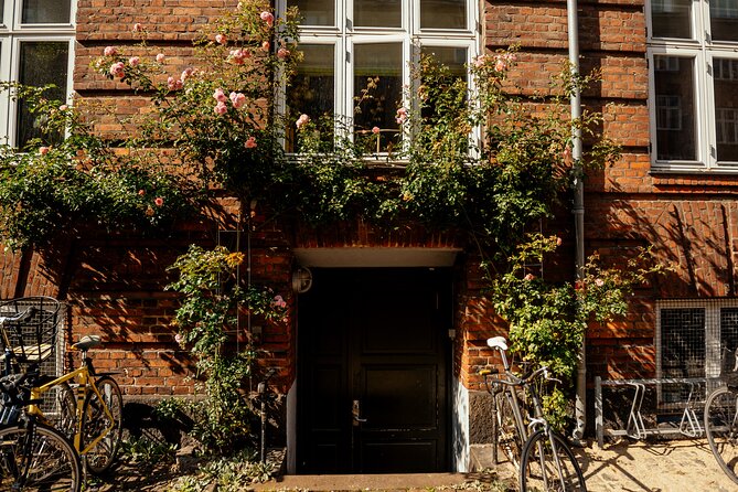Private 90-Minute Walking Tour in Stockholm - Who should choose this Stockholm walk?