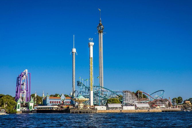 Private full day VIP city tour by limousine car in Stockholm - Royal Palace and Stockholm Cathedral