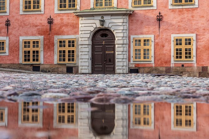 Private Golden Hour Photo Walk in Stockholm - Riddarholmen and the Waterfront View
