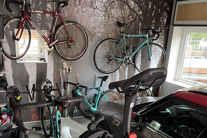 Private Roadbike Adventure in Stockholm - The guide is part of the experience
