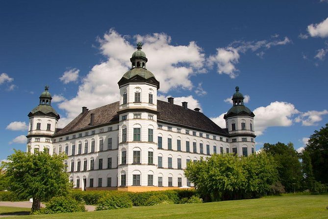 ROYAL Castle Skokloster and Viking Sigtuna (private tour) - Why a private vehicle matters here