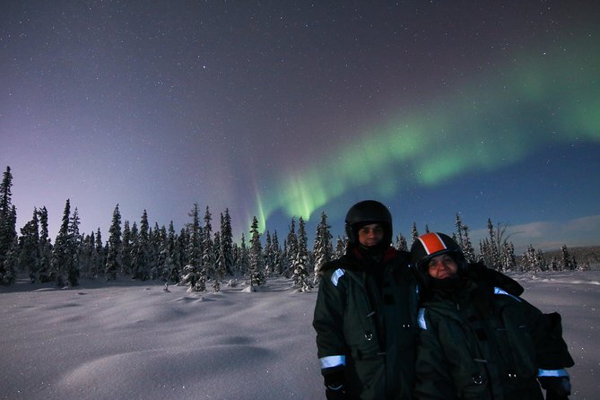 Snowmobile Aurora Expedition with dinner - Who will enjoy this Kiruna evening