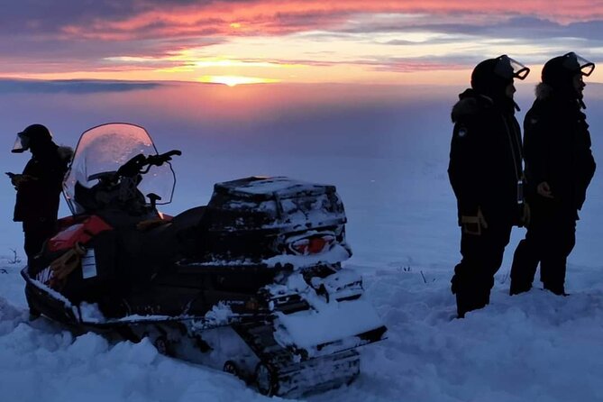 Snowmobile Safari to Lapland viewpoint - Climbing to the Lapland viewpoint