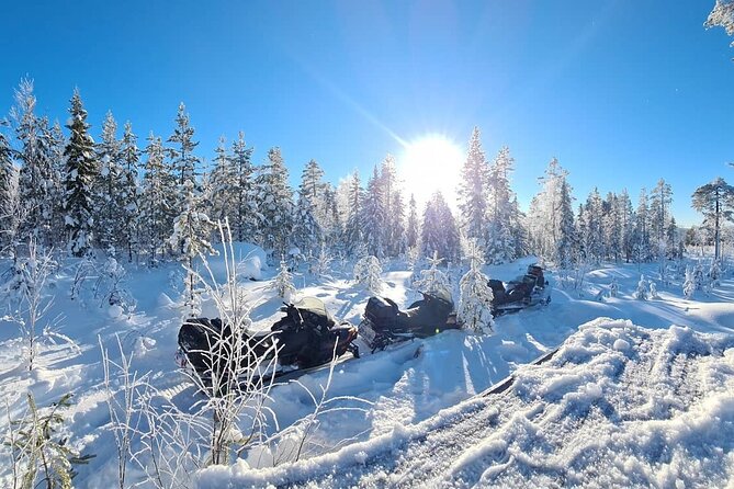 Snowmobile tour - Riding toward the high point