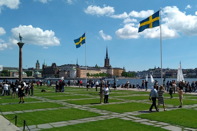 Stockholm- A Beauty On The Water: Old Town Walking Tour and Boat Trip Combined - Riksbron and the city’s official face
