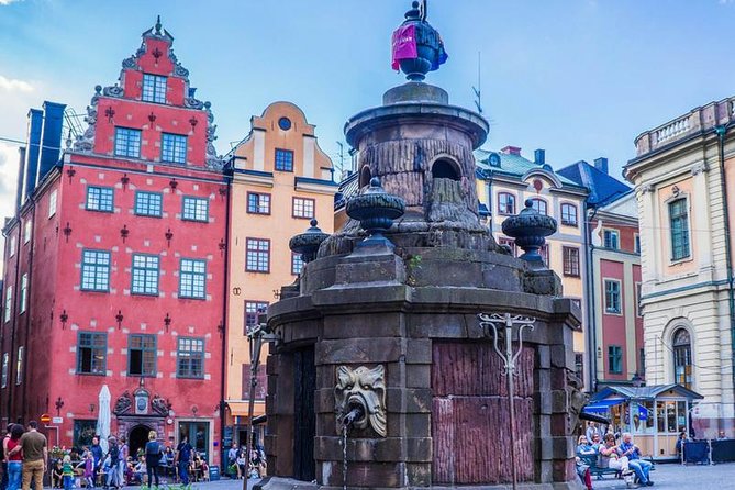 Stockholm Art Tour with a Local Expert: 100% Personalized & Private - Adding architecture, Gamla Stan, and fika