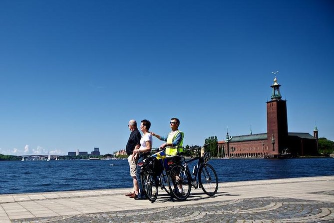 Stockholm at a Glance Bike Tour - The Royal Palace, Parliament, and the Royal Dramatic Theatre