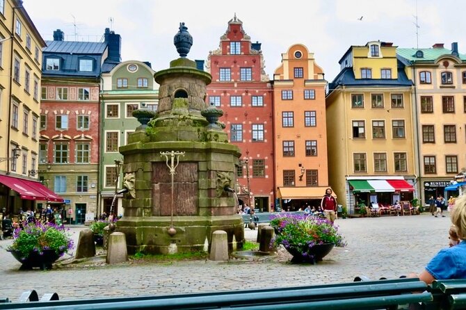 Stockholm City Tour + VAASA Museum VIP car (private service) - What the private format really adds