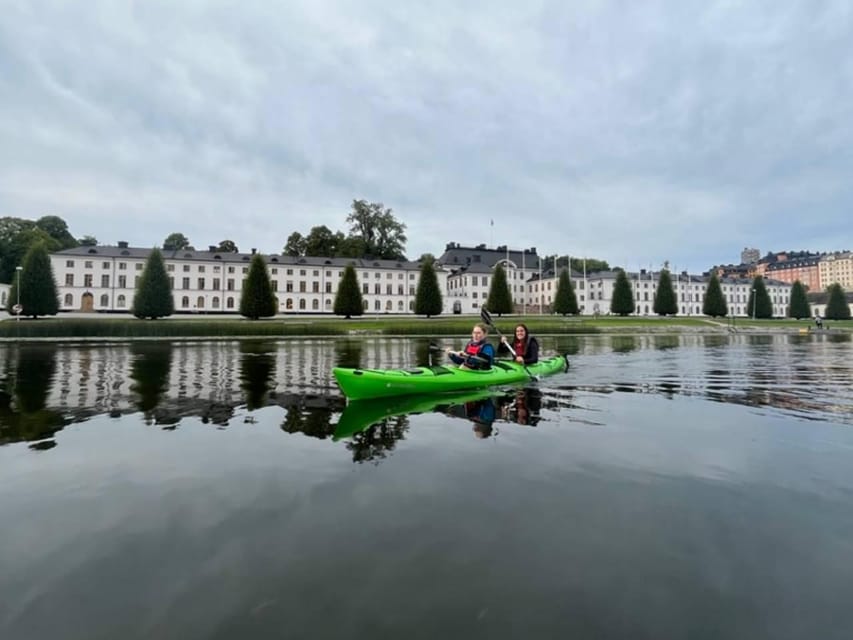Stockholm: Daytime Kayak Tour in Stockholm City - Passing Gamla Stan from the water