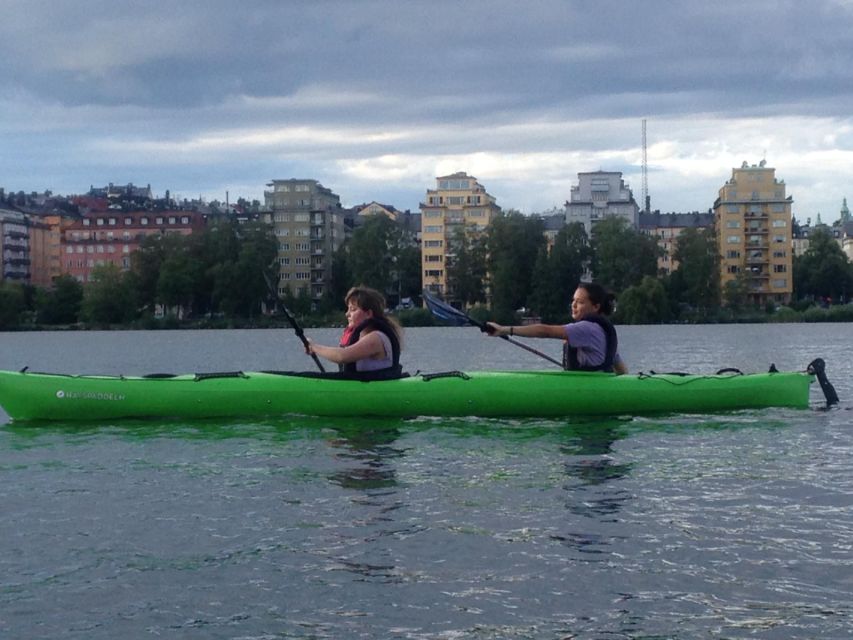 Stockholm Evening Kayak with BBQ. - Price, group size, and what you are really buying
