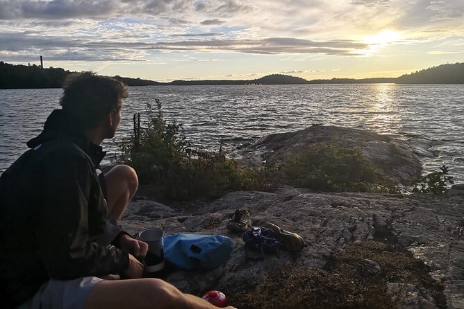 Stockholm Evening Kayak with BBQ - Small Group - The island beach barbecue