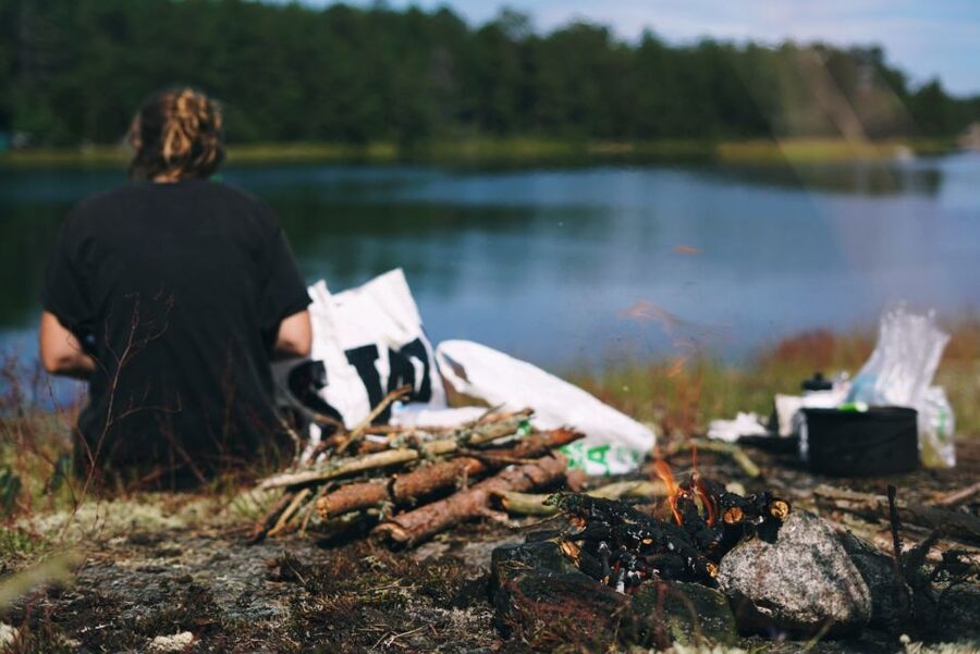 Stockholm Evening Kayak with BBQ. - Långholmen’s beach barbecue after the kayaks