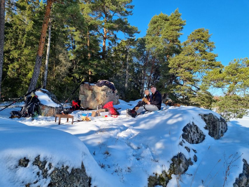 Stockholm: Family Friendly Private Ice Skating Tour & Lunch - Who should book this Stockholm winter day