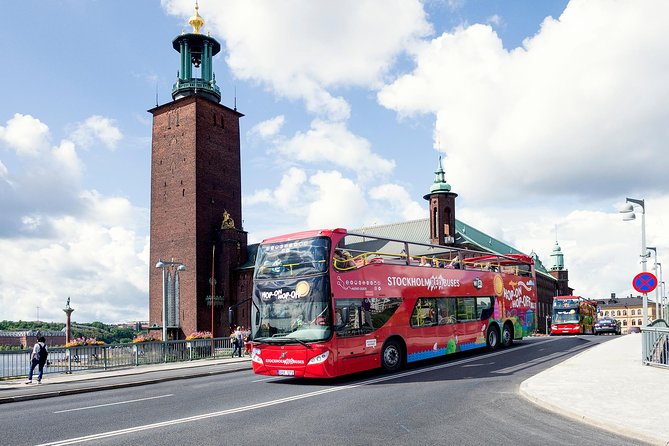 Stockholm Hop-On Hop-Off Bus & Boat Options - Gamla stan and the Royal Palace