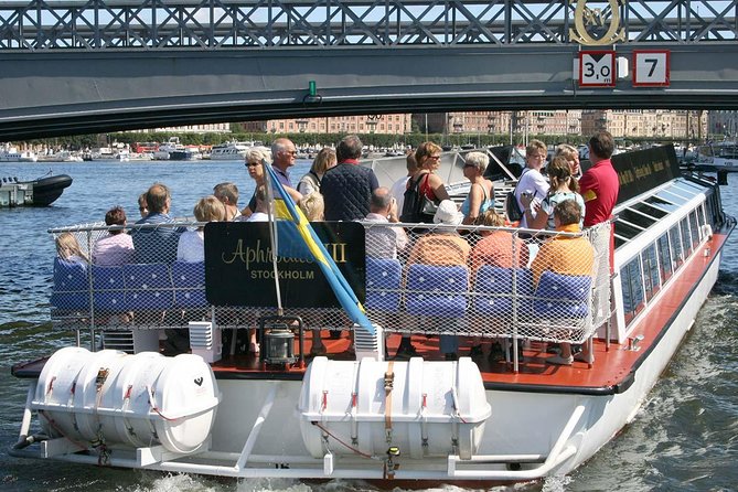 Stockholm Hop-On Hop-Off Sightseeing Cruise - Stop 5: Allmänna gränd and the Djurgården attractions